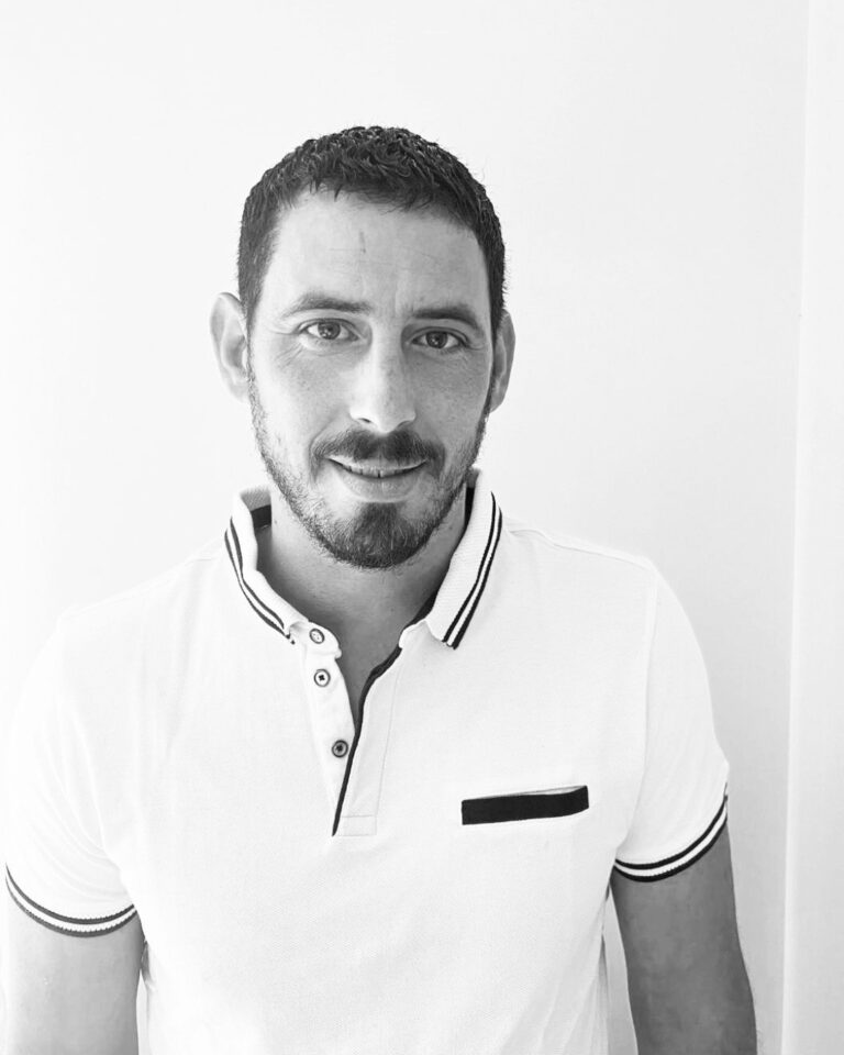Mike MIRANDA